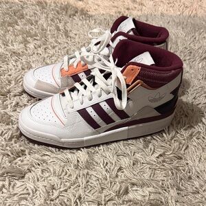 NWOT Adidas Men’s Forum Exhibit Mid Sneakers-Size 8.5 US